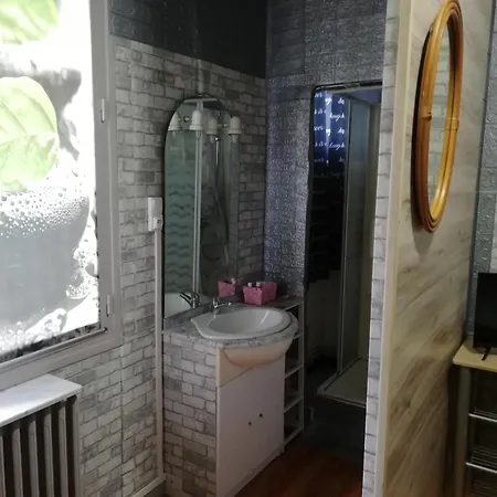 Δωμάτια σε οικογενειακή κατοικία Avec Douche Λούρδη